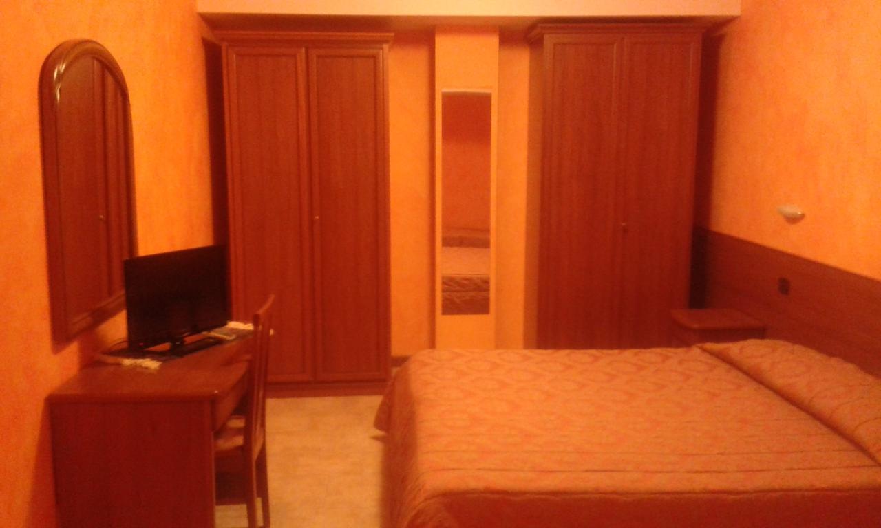 Hotel Cristallo Cerreto Laghi Quarto foto